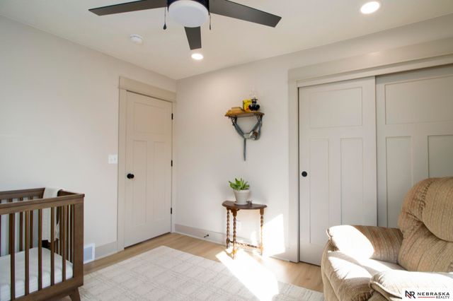 306 S Polk Street, Papillion, NE 68046