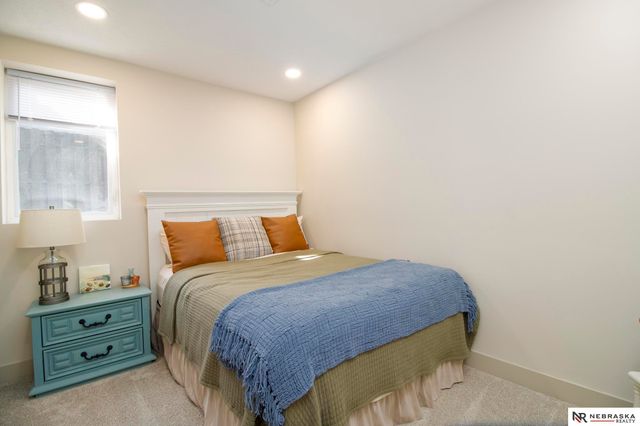 306 S Polk Street, Papillion, NE 68046