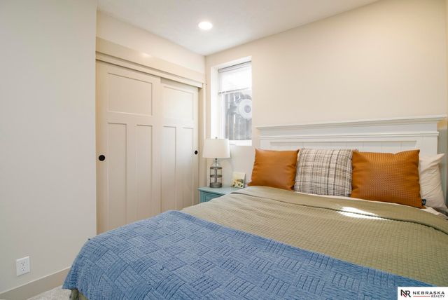 306 S Polk Street, Papillion, NE 68046