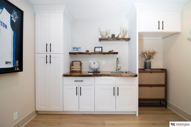 306 S Polk Street, Papillion, NE 68046