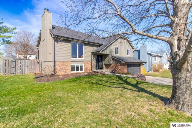 306 S Polk Street, Papillion, NE 68046