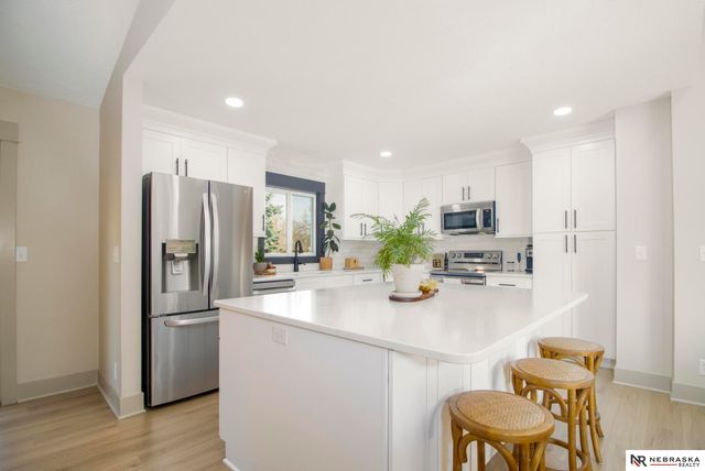 306 S Polk Street, Papillion, NE 68046