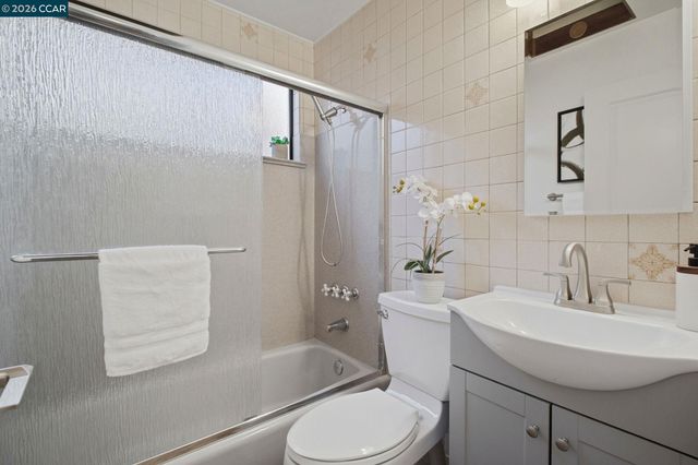 16132 Via Catherine, San Lorenzo, CA 94580