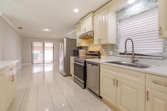 6814 NAWADAHA BOULEVARD, Orlando, FL 32818