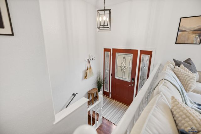 7260 TANAGER DR, Rapid City, SD 57702