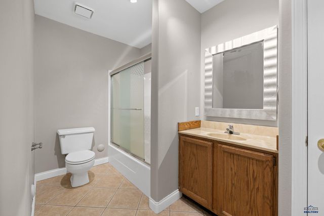 7260 TANAGER DR, Rapid City, SD 57702