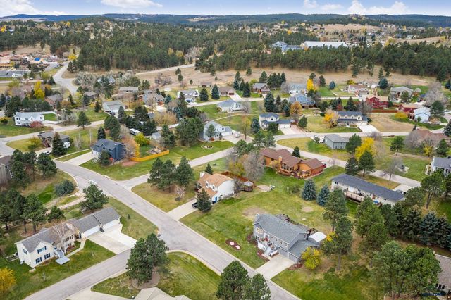 7260 TANAGER DR, Rapid City, SD 57702