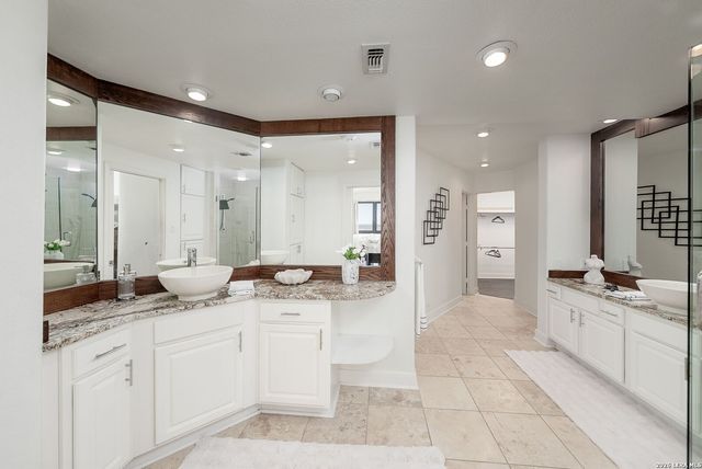 7701 Wurzbach Rd Apt 2302, San Antonio, TX 78229