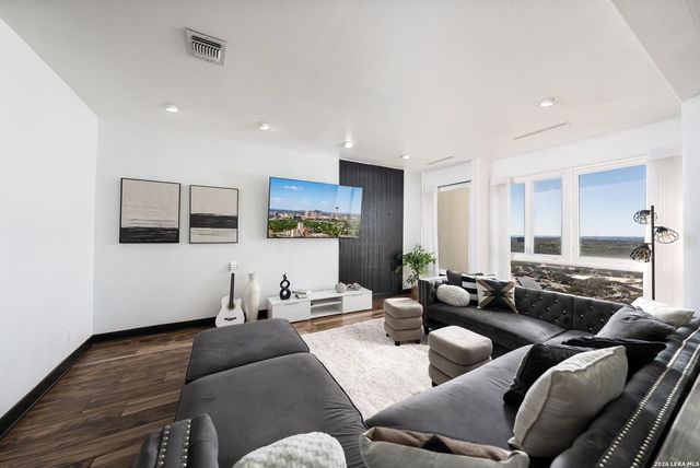 7701 Wurzbach Rd Apt 2302, San Antonio, TX 78229