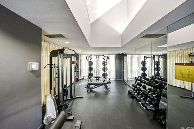 7701 Wurzbach Rd Apt 2302, San Antonio, TX 78229