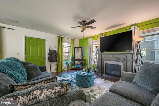 9 4TH ST, Frederica, DE 19946