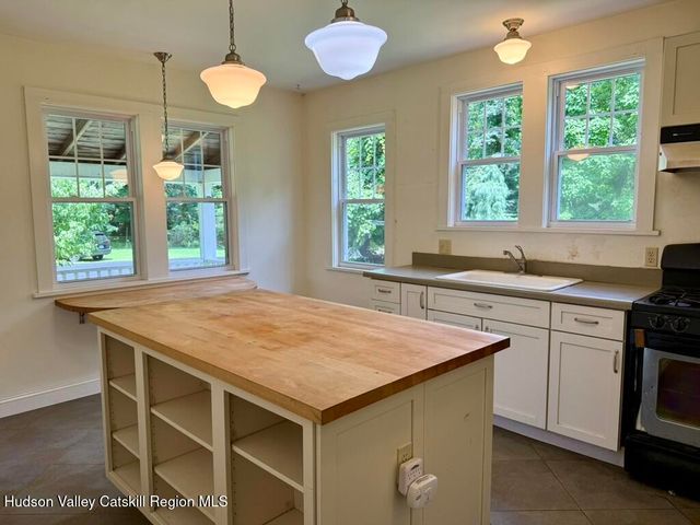 668 Upper Cherrytown Road, Kerhonkson, NY 12446