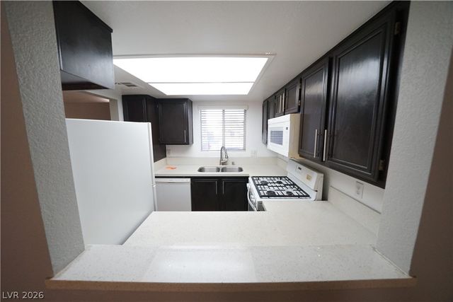 1900 Rio Canyon Court 101, Las Vegas, NV 89128