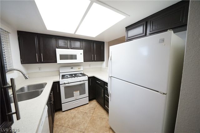 1900 Rio Canyon Court 101, Las Vegas, NV 89128