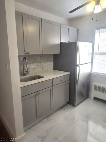 77 Forest Hill Pkwy 2k, Newark City, NJ 07104