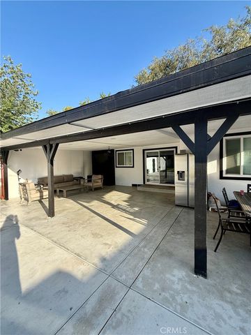 720 E 23 rd, San Bernardino, CA 92404