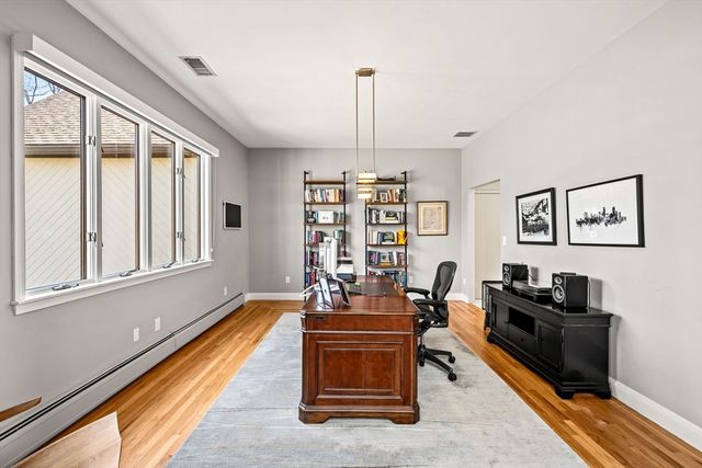 31 Upton Hills Ln, Middleton, MA 01949