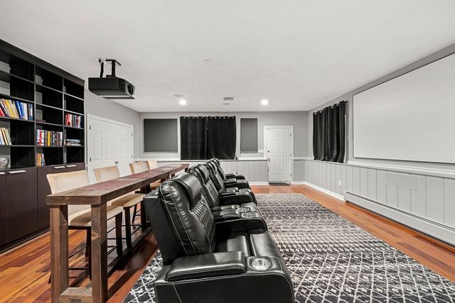 31 Upton Hills Ln, Middleton, MA 01949