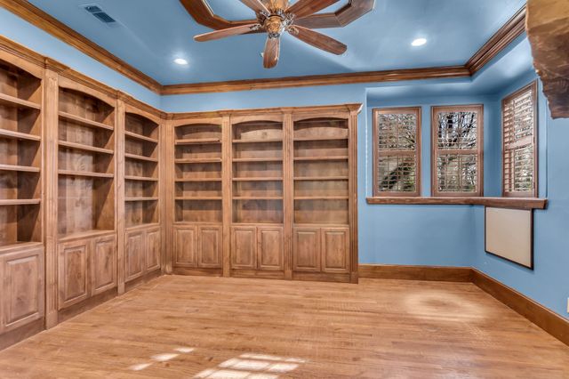 2741 Lonesome Dove Road, Grapevine, TX 76092