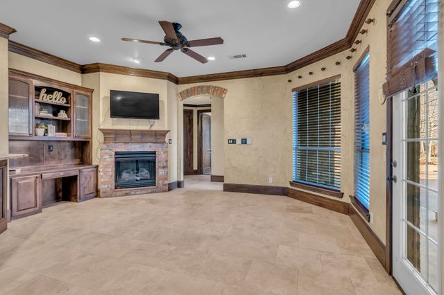 2741 Lonesome Dove Road, Grapevine, TX 76092