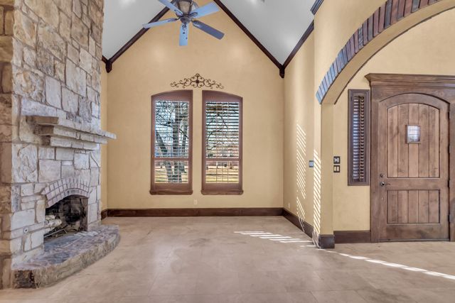 2741 Lonesome Dove Road, Grapevine, TX 76092