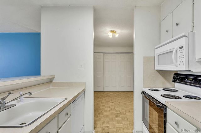 2231 S Vaughn Way 315B, Aurora, CO 80014