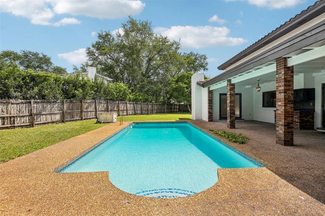 7885 SW 179th Ter, Palmetto Bay, FL 33157