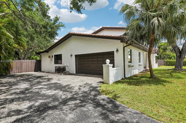 7885 SW 179th Ter, Palmetto Bay, FL 33157