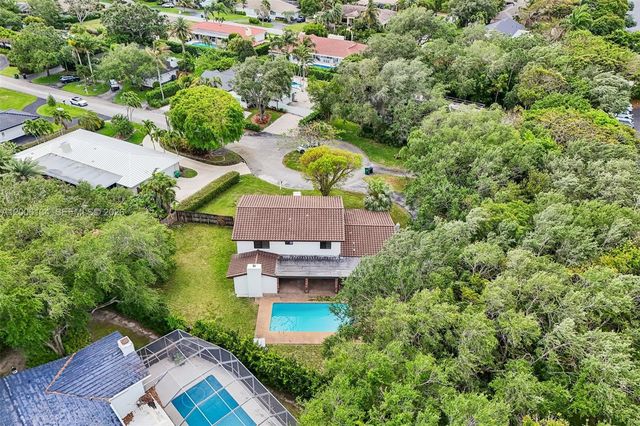 7885 SW 179th Ter, Palmetto Bay, FL 33157