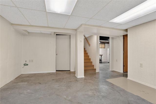 6703 N Forest Avenue, Gladstone, MO 64118