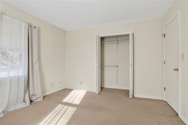 6703 N Forest Avenue, Gladstone, MO 64118