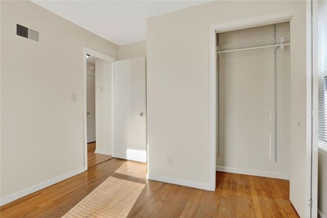 6703 N Forest Avenue, Gladstone, MO 64118