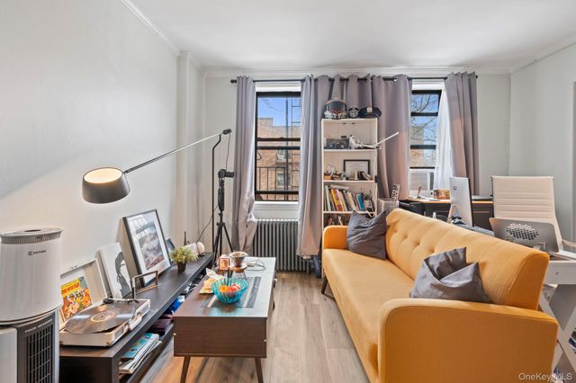 215-12 47 Ave 2B, Bayside, NY 11361