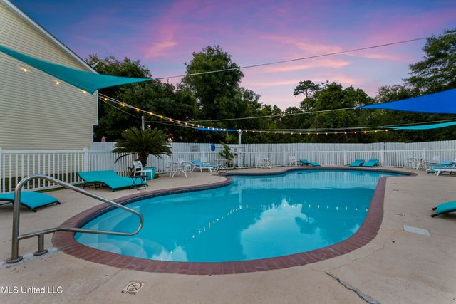 1229 Century Oaks Drive, C, Gulfport, MS 39507