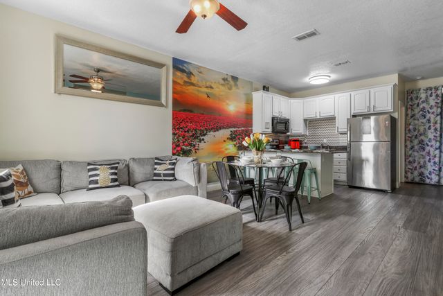 1229 Century Oaks Drive, C, Gulfport, MS 39507