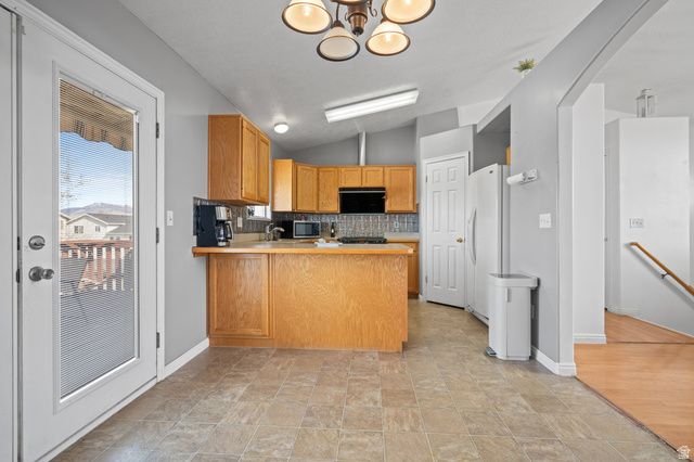 4750 S 3766 W, Roy, UT 84067