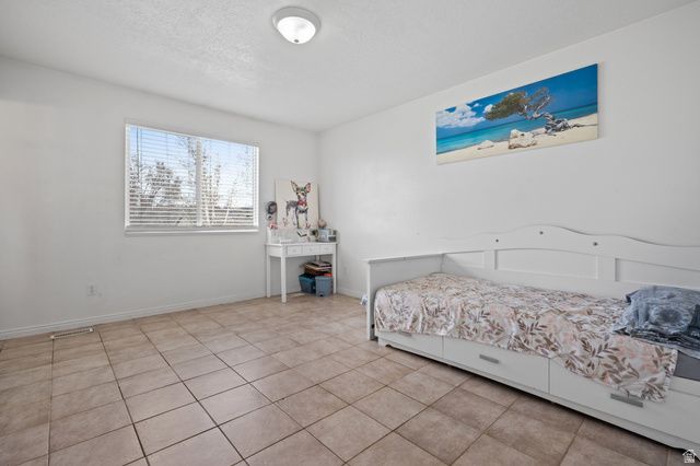 4750 S 3766 W, Roy, UT 84067