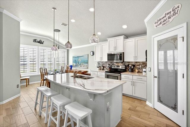 6 COUNTRY CLUB HARBOR CIRCLE, Palm Coast, FL 32137