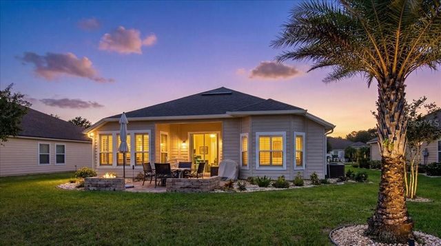 6 COUNTRY CLUB HARBOR CIRCLE, Palm Coast, FL 32137