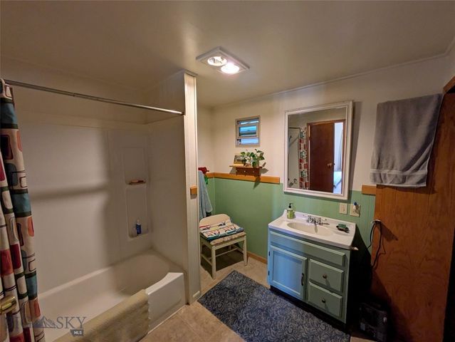 131 W Daly, Walkerville, MT 59701