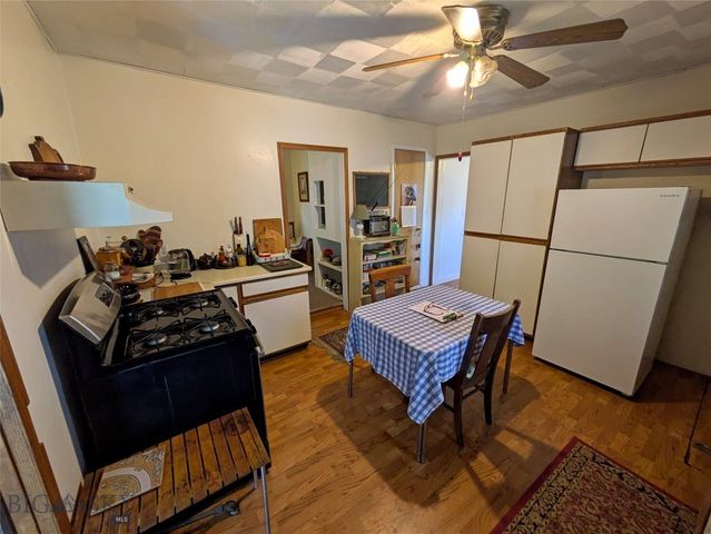 131 W Daly, Walkerville, MT 59701