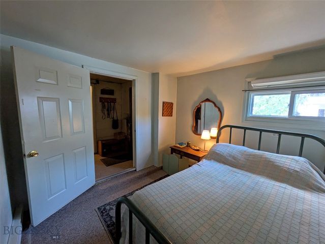 131 W Daly, Walkerville, MT 59701