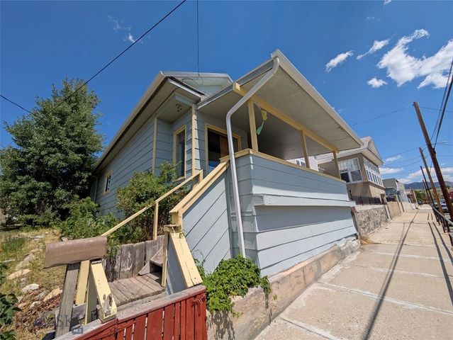 131 W Daly, Walkerville, MT 59701