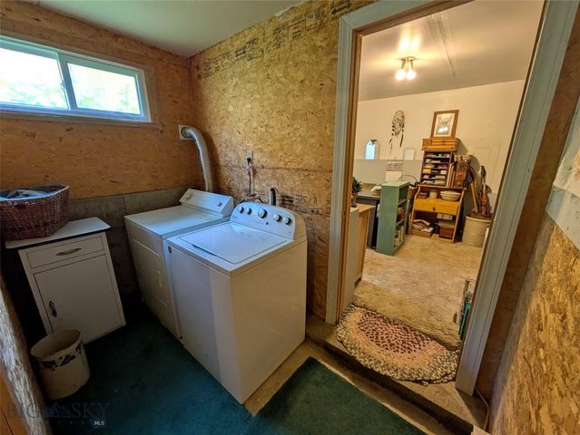 131 W Daly, Walkerville, MT 59701