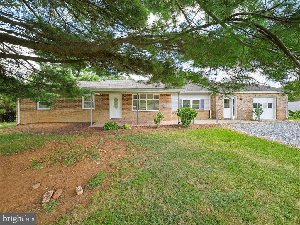8704 ORNDORFF RD, Thurmont, MD 21788