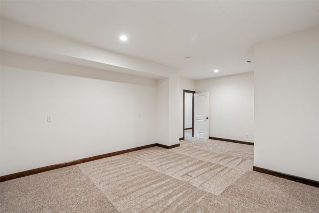 218 34th Street SE, Altoona, IA 50009