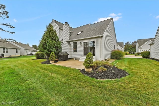 23736 Hidden Cottage Trail, Olmsted Falls, OH 44138