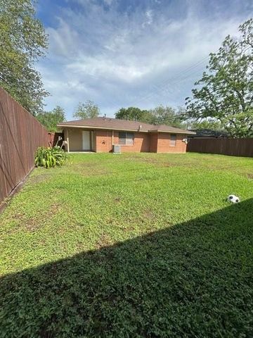 2118 Cherry Street Lane, Pasadena, TX 77502