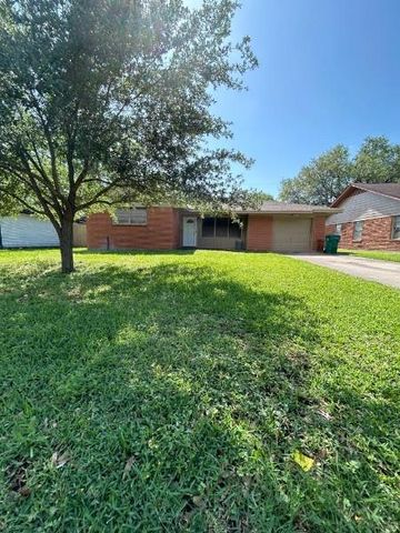 2118 Cherry Street Lane, Pasadena, TX 77502