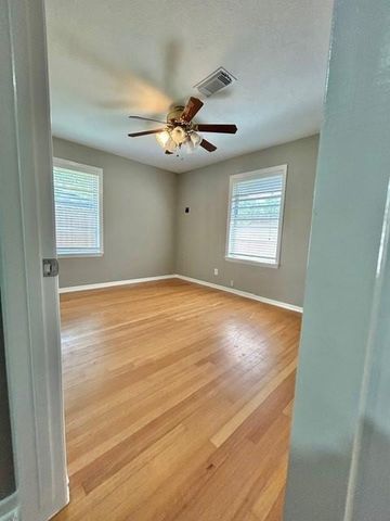 2118 Cherry Street Lane, Pasadena, TX 77502